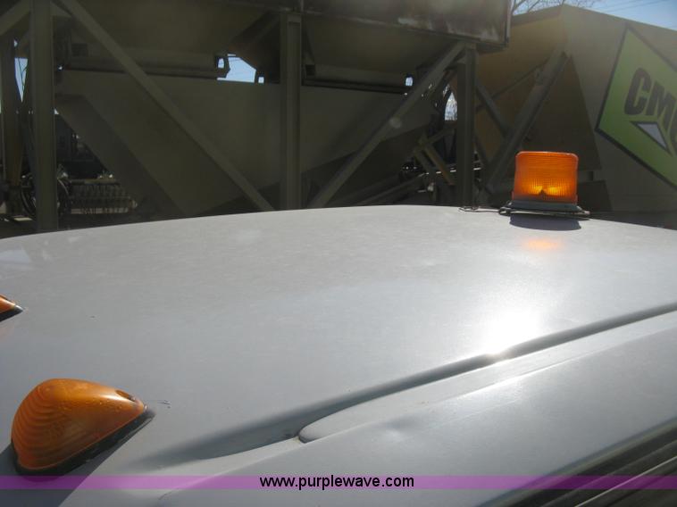 image for item K2871 2002 Ford F250 Super Duty XL SuperCab pickup truck