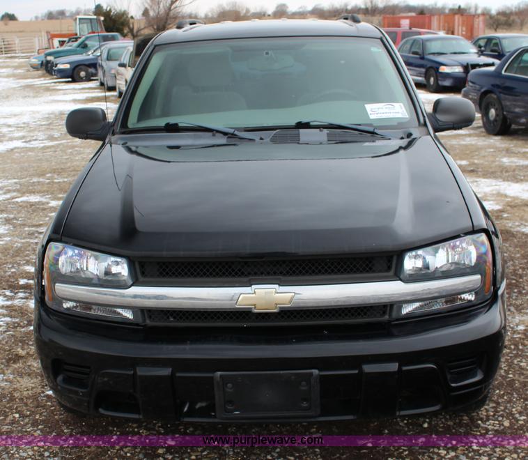 image for item K2898 2006 Chevrolet Trailblazer LS SUV