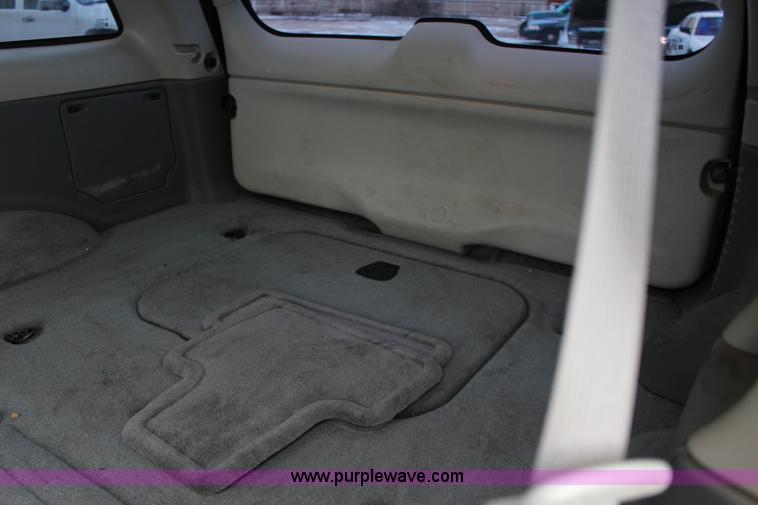 image for item K2898 2006 Chevrolet Trailblazer LS SUV