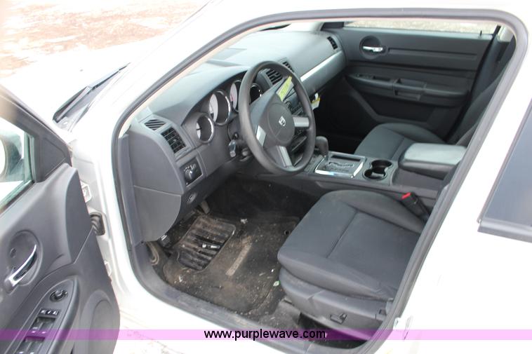 image for item K2902 2008 Dodge Charger SE
