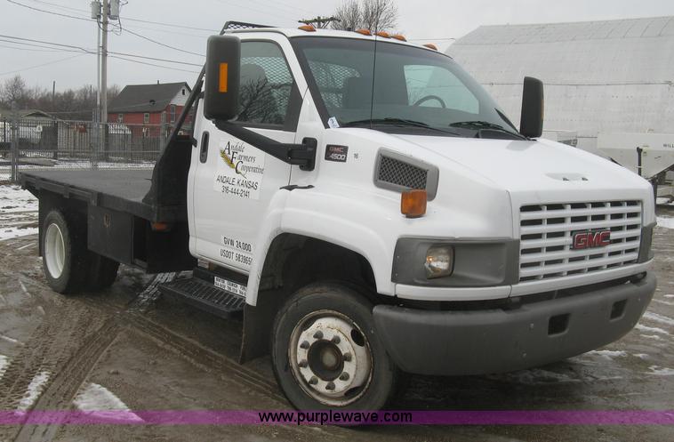 image for item K2926 2003 GMC C4500 flatbed truck