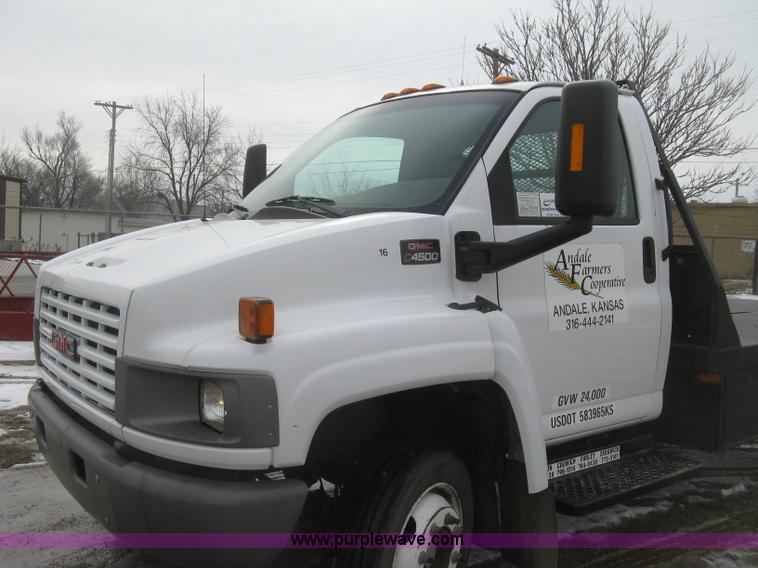 image for item K2926 2003 GMC C4500 flatbed truck