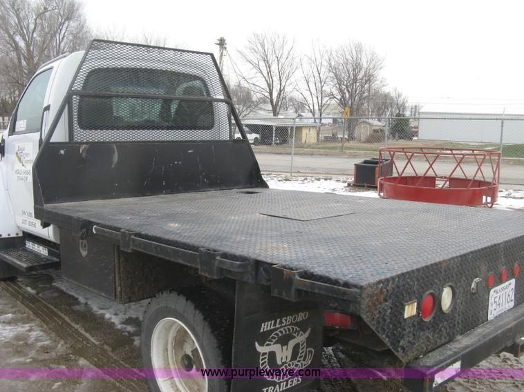 image for item K2926 2003 GMC C4500 flatbed truck