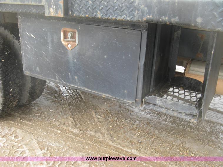 image for item K2926 2003 GMC C4500 flatbed truck