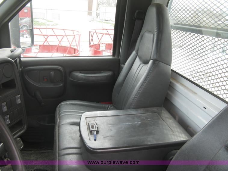 image for item K2926 2003 GMC C4500 flatbed truck