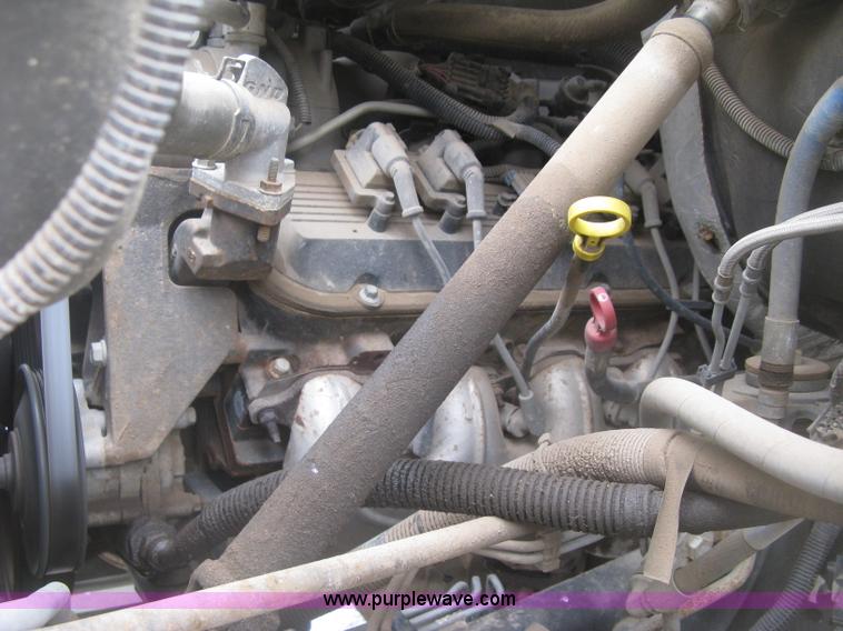 image for item K2926 2003 GMC C4500 flatbed truck