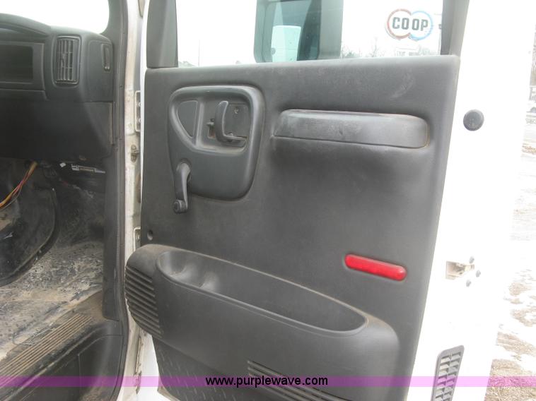 image for item K2926 2003 GMC C4500 flatbed truck