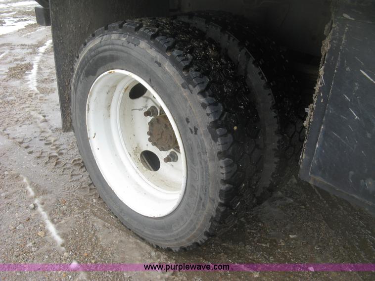 image for item K2926 2003 GMC C4500 flatbed truck