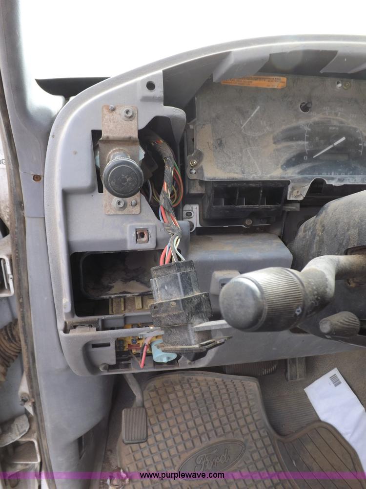 image for item K3000 1995 Ford F150 XL SuperCab pickup truck