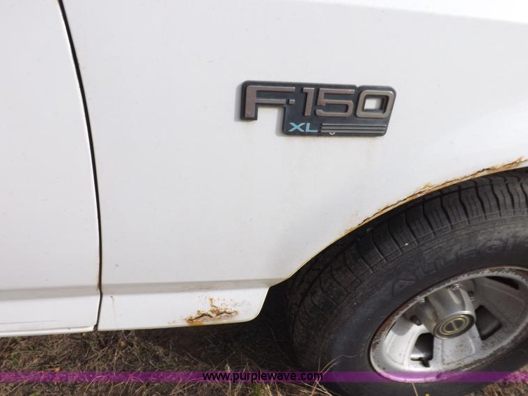image for item K3000 1995 Ford F150 XL SuperCab pickup truck