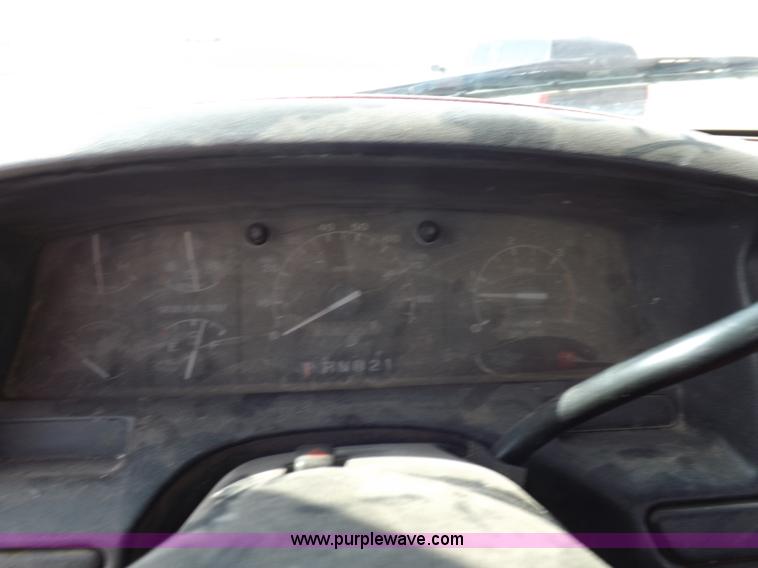 image for item K3202 1997 Ford F250 Super Duty XL SuperCab pickup truck