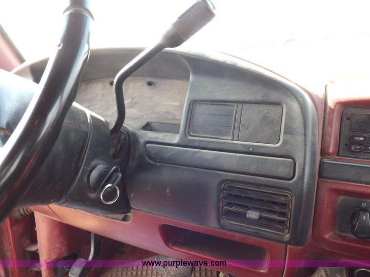 image for item K3202 1997 Ford F250 Super Duty XL SuperCab pickup truck