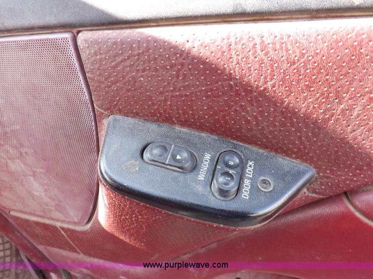 image for item K3202 1997 Ford F250 Super Duty XL SuperCab pickup truck