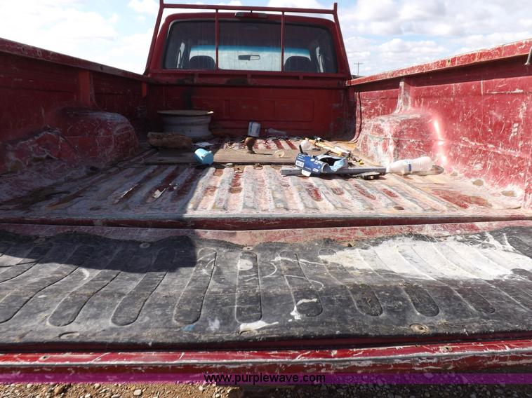 image for item K3202 1997 Ford F250 Super Duty XL SuperCab pickup truck