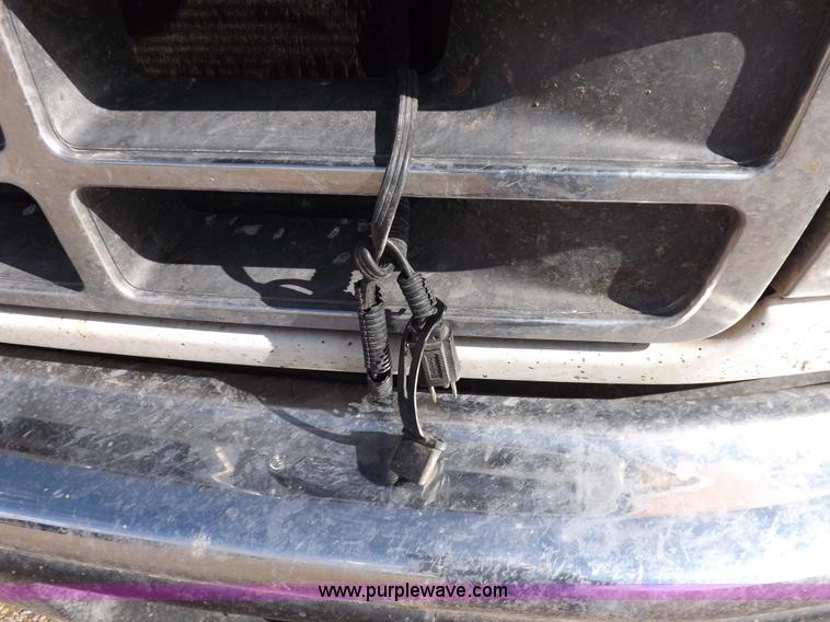 image for item K3202 1997 Ford F250 Super Duty XL SuperCab pickup truck