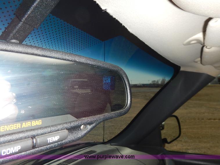 image for item K7298 2004 Chevrolet Silverado 1500 LS Ext. Cab pickup truck