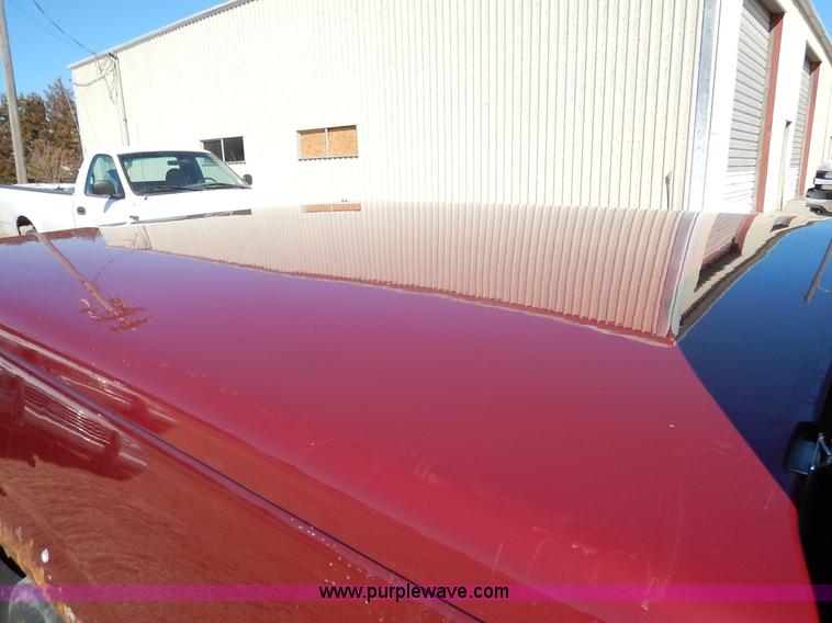 image for item K7298 2004 Chevrolet Silverado 1500 LS Ext. Cab pickup truck