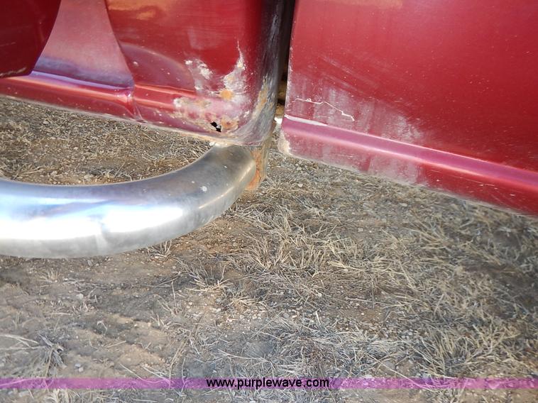 image for item K7298 2004 Chevrolet Silverado 1500 LS Ext. Cab pickup truck