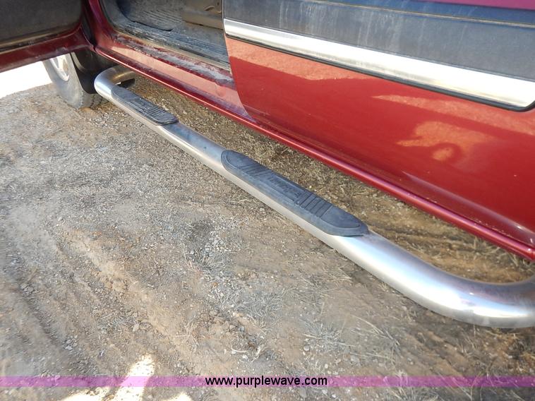 image for item K7298 2004 Chevrolet Silverado 1500 LS Ext. Cab pickup truck