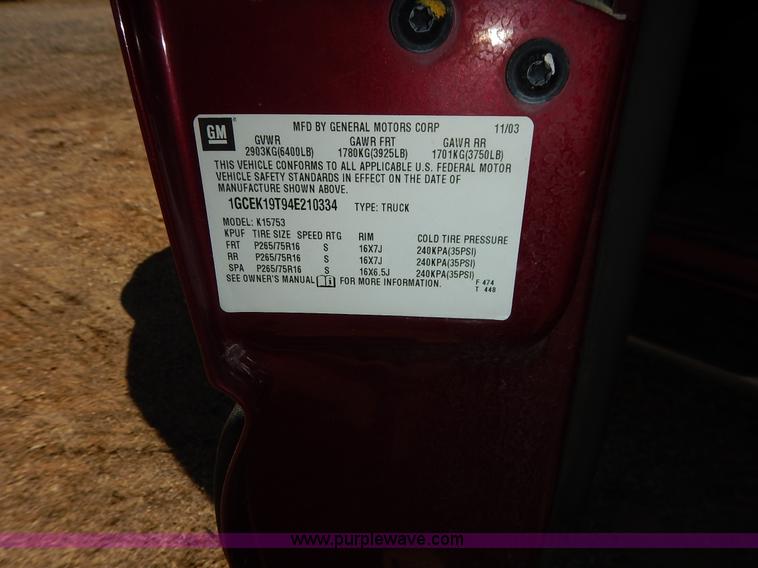 image for item K7298 2004 Chevrolet Silverado 1500 LS Ext. Cab pickup truck