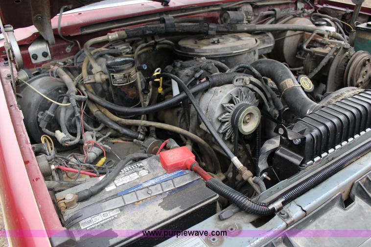 image for item L6572 1991 Ford F250 HD XLT Lariat SuperCab utility truck