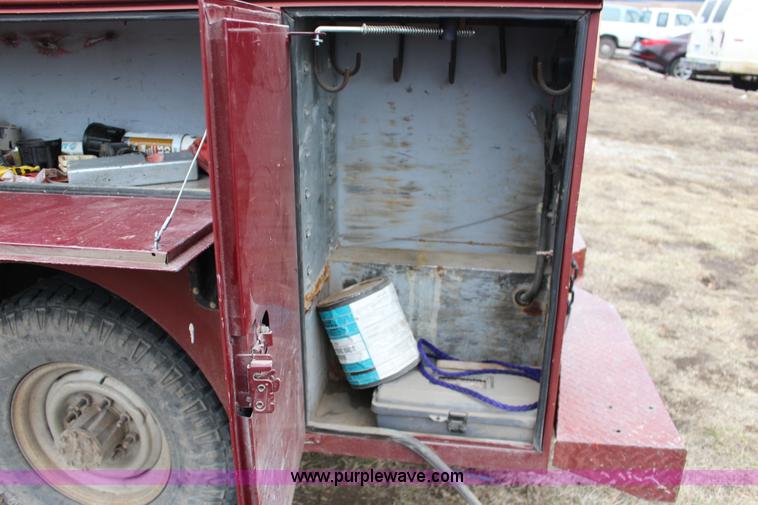 image for item L6572 1991 Ford F250 HD XLT Lariat SuperCab utility truck