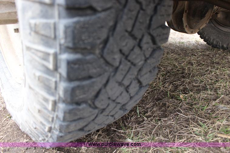 image for item L6572 1991 Ford F250 HD XLT Lariat SuperCab utility truck