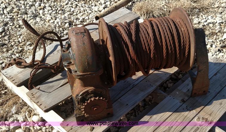 image for item L6621 (2) Tulsa winches