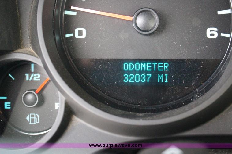 image for item L6636 2009 Chevrolet Silverado 1500 LS pickup truck