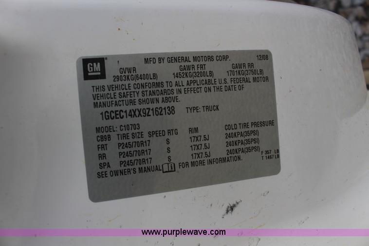 image for item L6636 2009 Chevrolet Silverado 1500 LS pickup truck