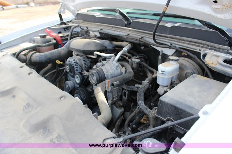 image for item L6636 2009 Chevrolet Silverado 1500 LS pickup truck