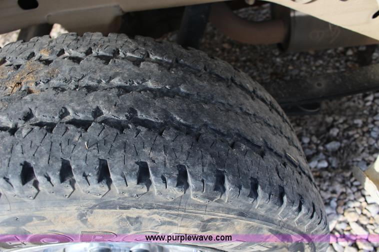 image for item L6636 2009 Chevrolet Silverado 1500 LS pickup truck