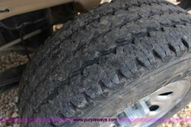 image for item L6636 2009 Chevrolet Silverado 1500 LS pickup truck