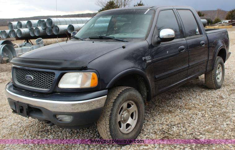 image for item L6637 2001 Ford F150 XLT SuperCrew pickup truck