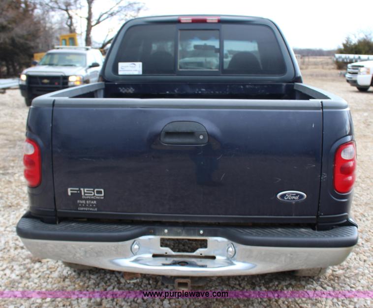 image for item L6637 2001 Ford F150 XLT SuperCrew pickup truck