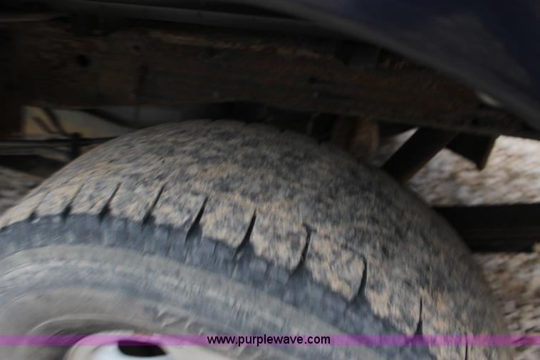 image for item L6637 2001 Ford F150 XLT SuperCrew pickup truck