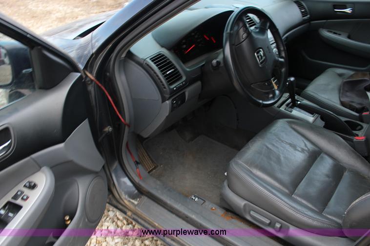 image for item L6638 2003 Honda Accord EX