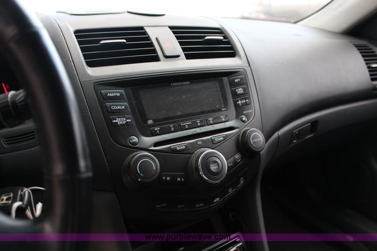 image for item L6638 2003 Honda Accord EX