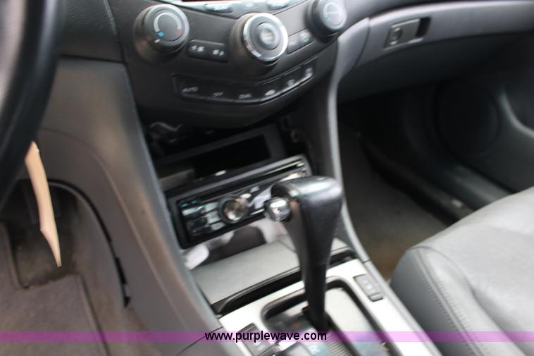 image for item L6638 2003 Honda Accord EX