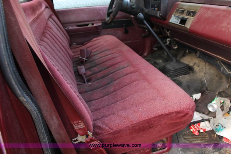 image for item L6639 1988 Chevrolet 1500 pickup truck