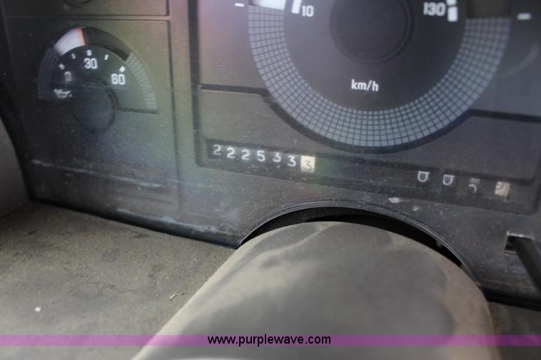 image for item L6639 1988 Chevrolet 1500 pickup truck