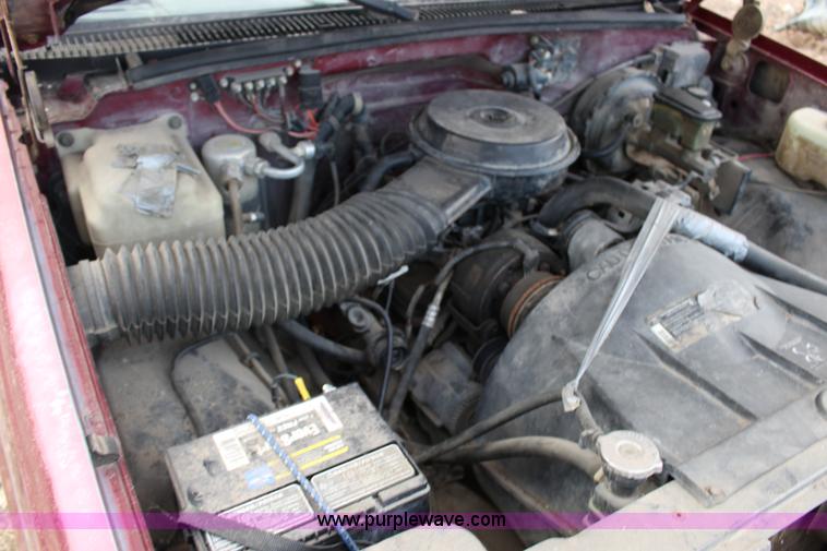 image for item L6639 1988 Chevrolet 1500 pickup truck