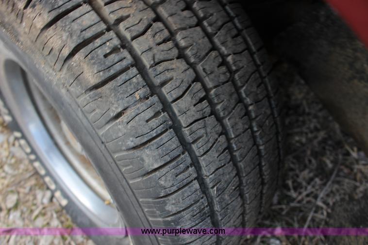 image for item L6639 1988 Chevrolet 1500 pickup truck