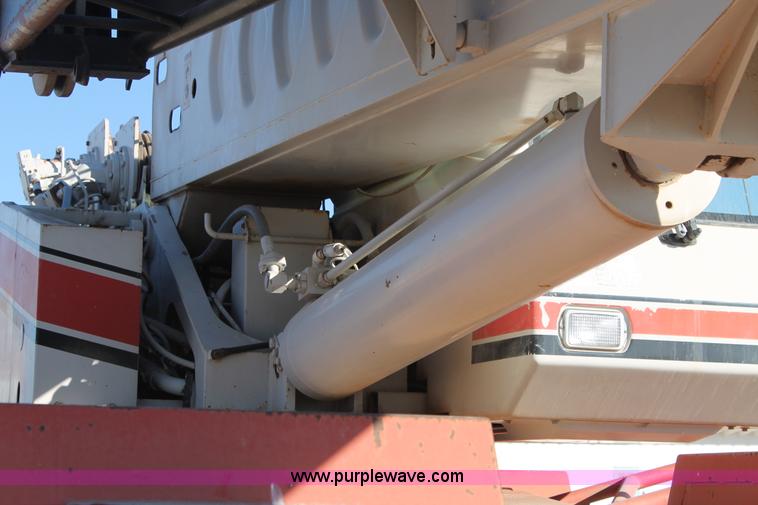 image for item AO9583 1994 Link Belt RTC-8030 crane