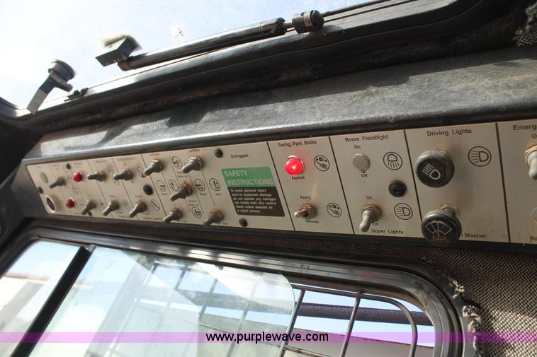 image for item AO9583 1994 Link Belt RTC-8030 crane