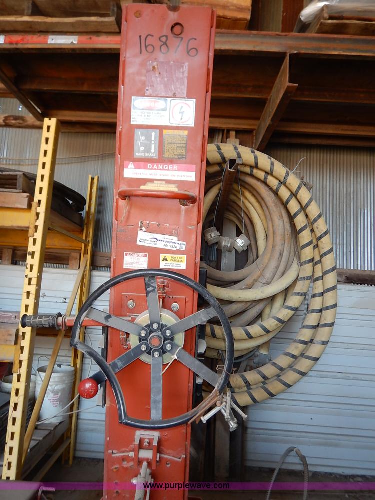 image for item AV9528 General 550 Dig-R-Mobile auger drill