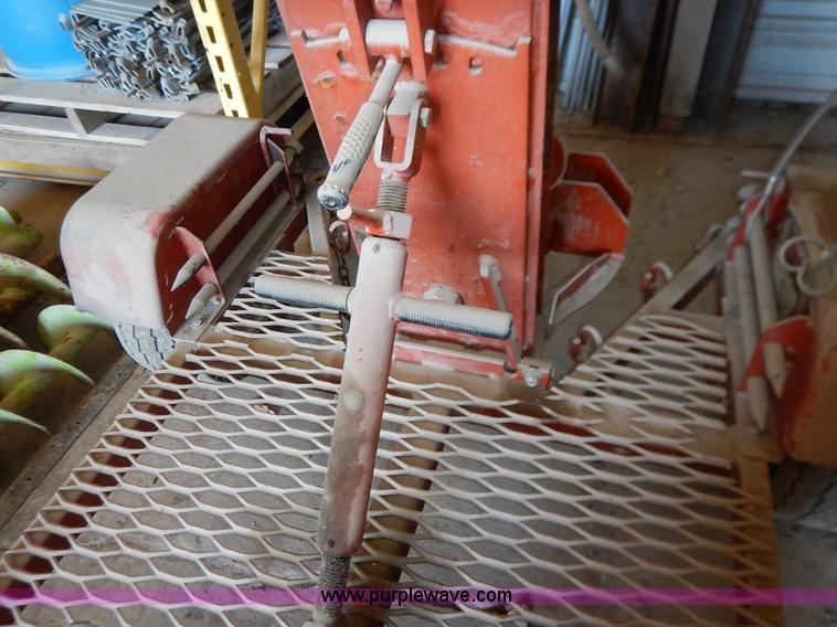 image for item AV9528 General 550 Dig-R-Mobile auger drill