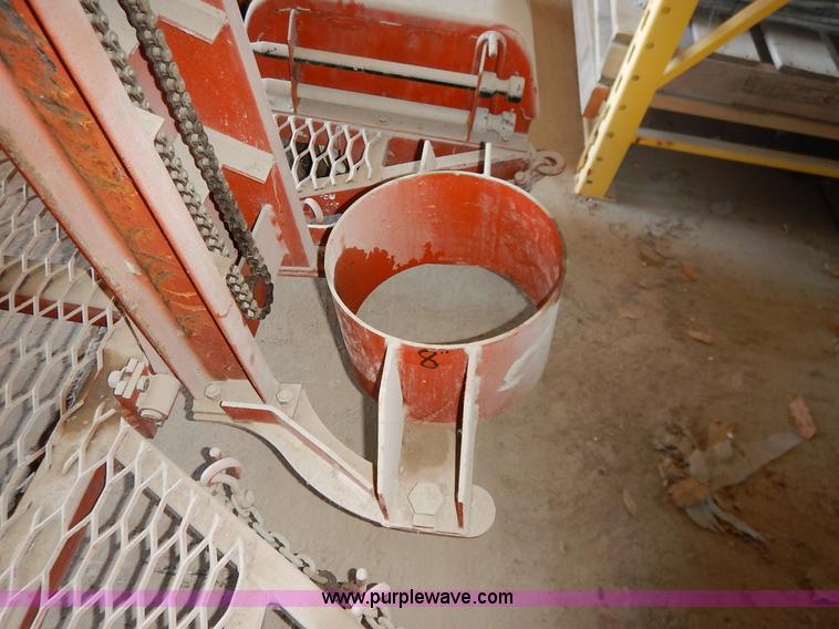 image for item AV9528 General 550 Dig-R-Mobile auger drill