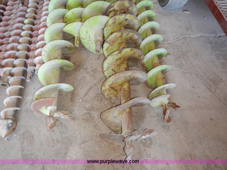 image for item AV9528 General 550 Dig-R-Mobile auger drill