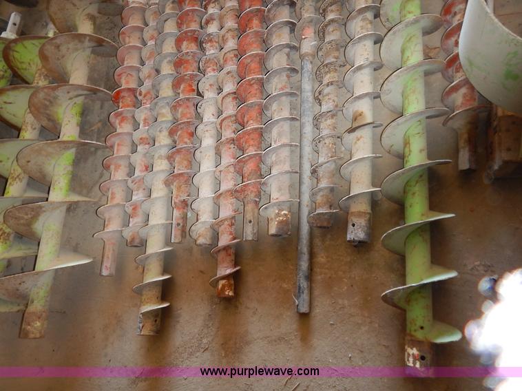 image for item AV9528 General 550 Dig-R-Mobile auger drill